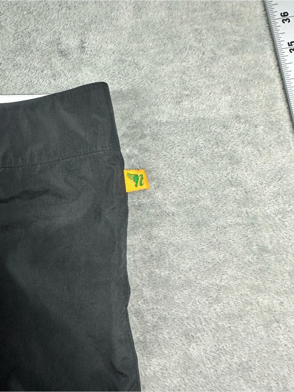 Nike Men’s Black Swim Trunks Board Shorts Size L Drawstring Pockets